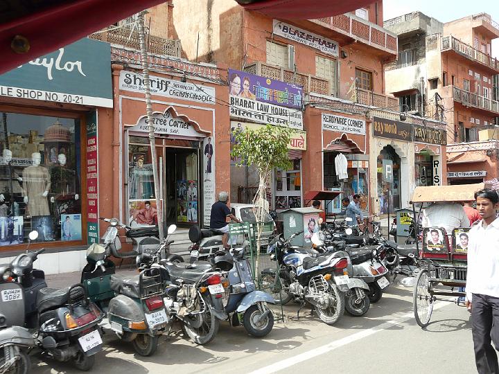 jaipurbazar224.JPG